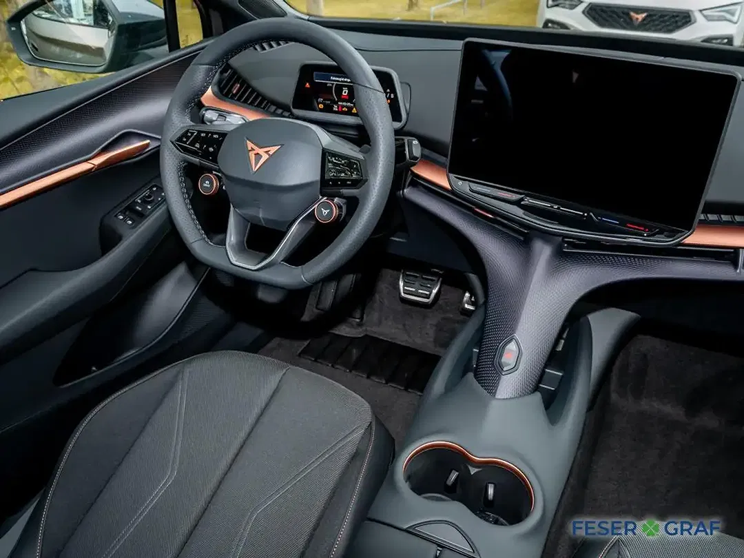 CUPRA Tavascan - Thumbnail 4