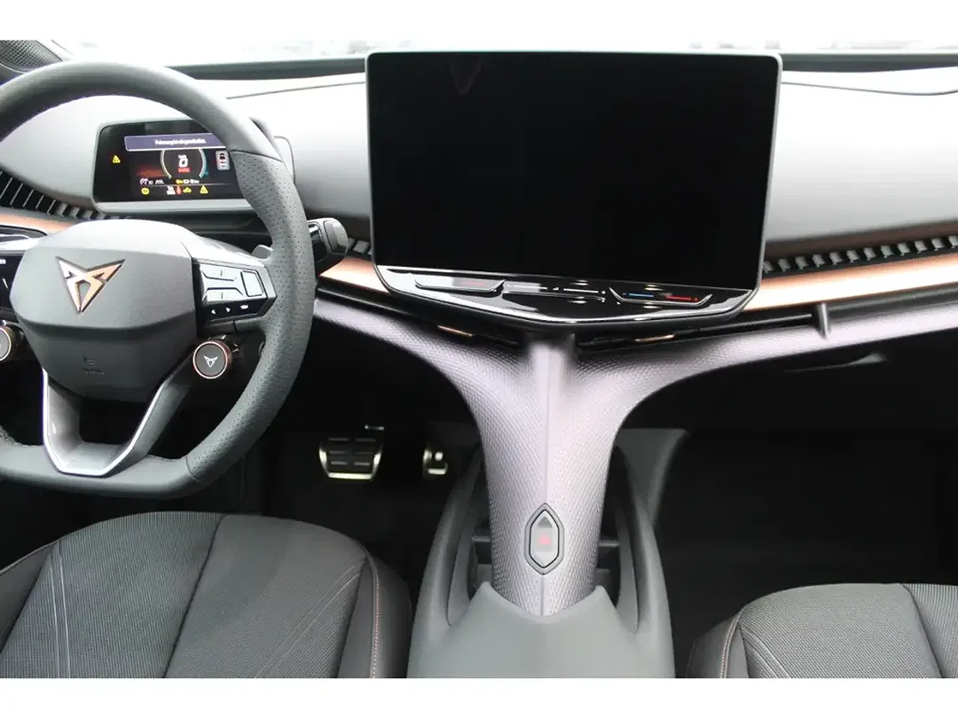 CUPRA Tavascan - Thumbnail 9
