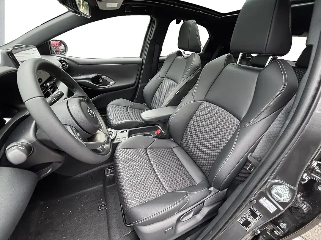 Mazda 2 - Thumbnail 3