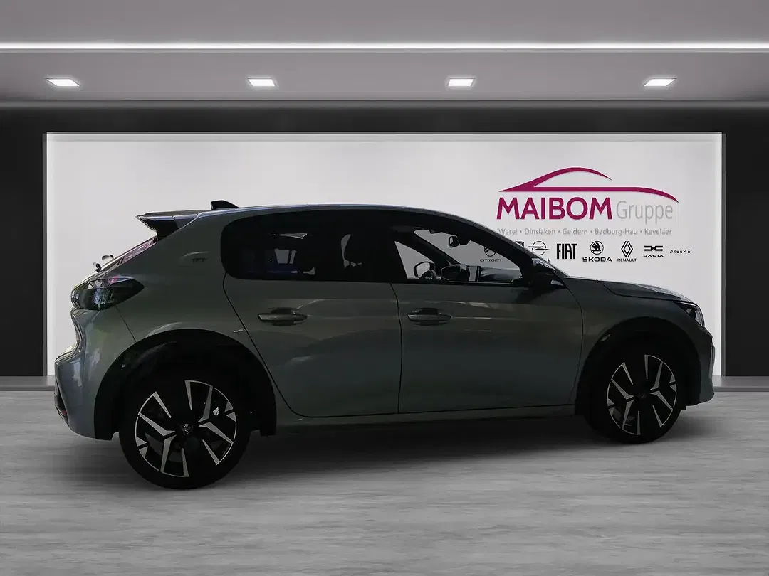Peugeot 208 - Thumbnail 5