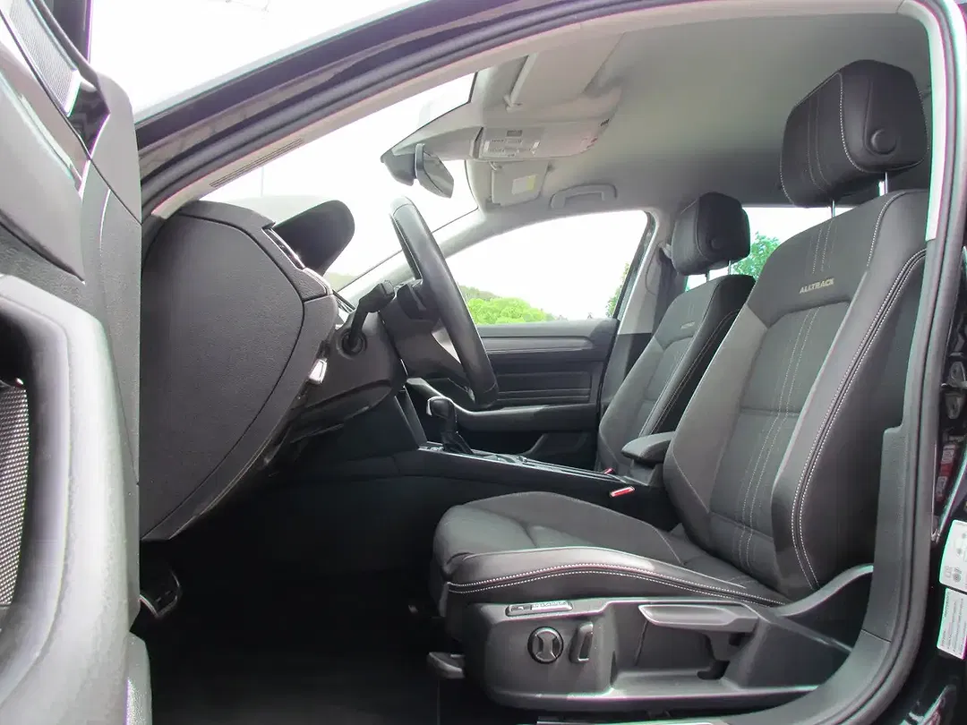 Volkswagen Passat Alltrack - Thumbnail 11