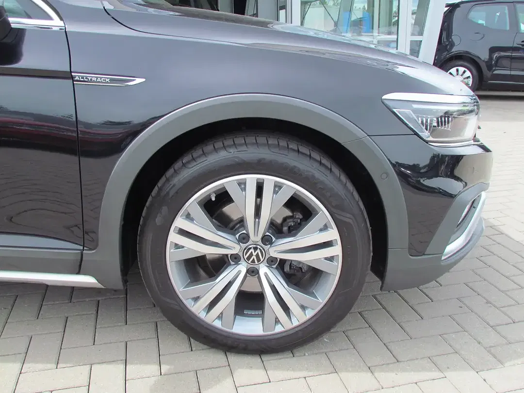 Volkswagen Passat Alltrack - Thumbnail 8
