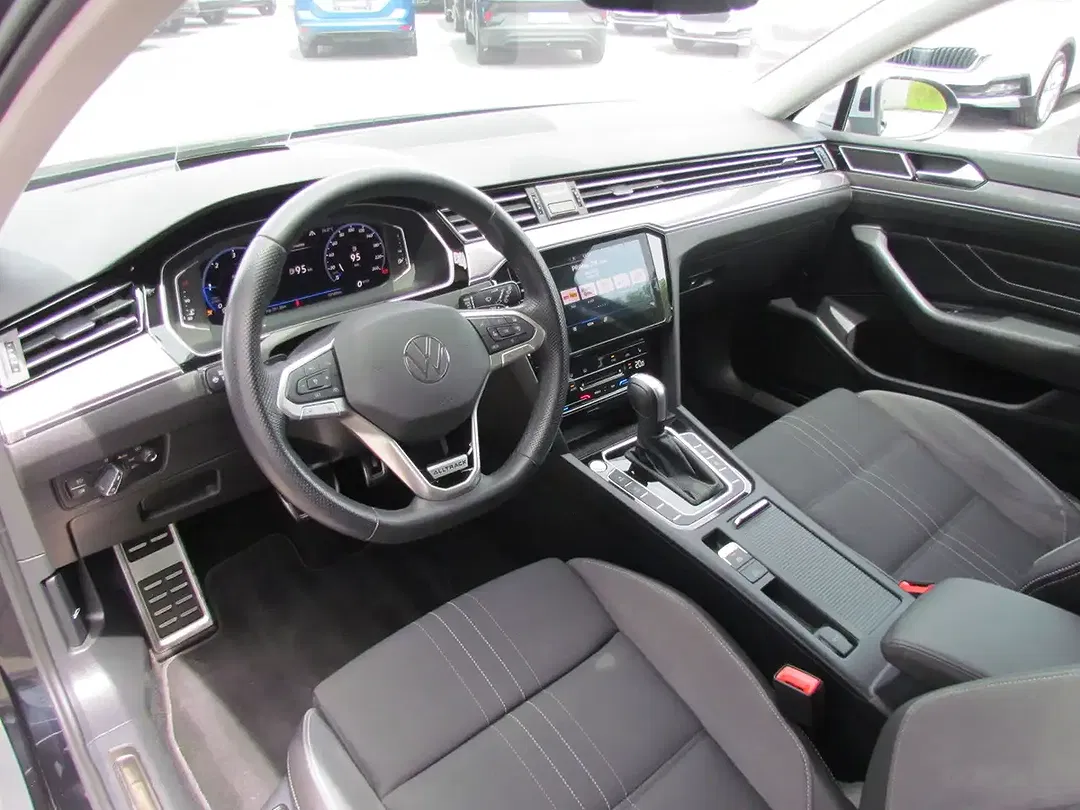 Volkswagen Passat Alltrack - Thumbnail 9
