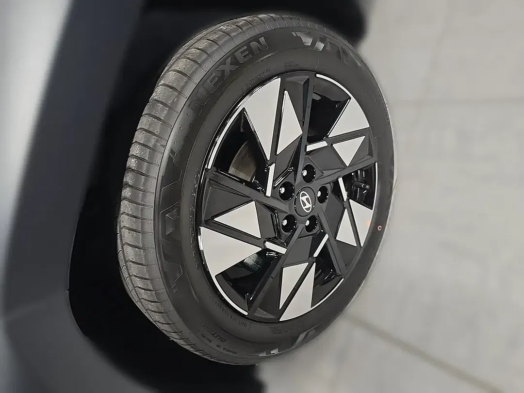 Hyundai KONA - Thumbnail 6