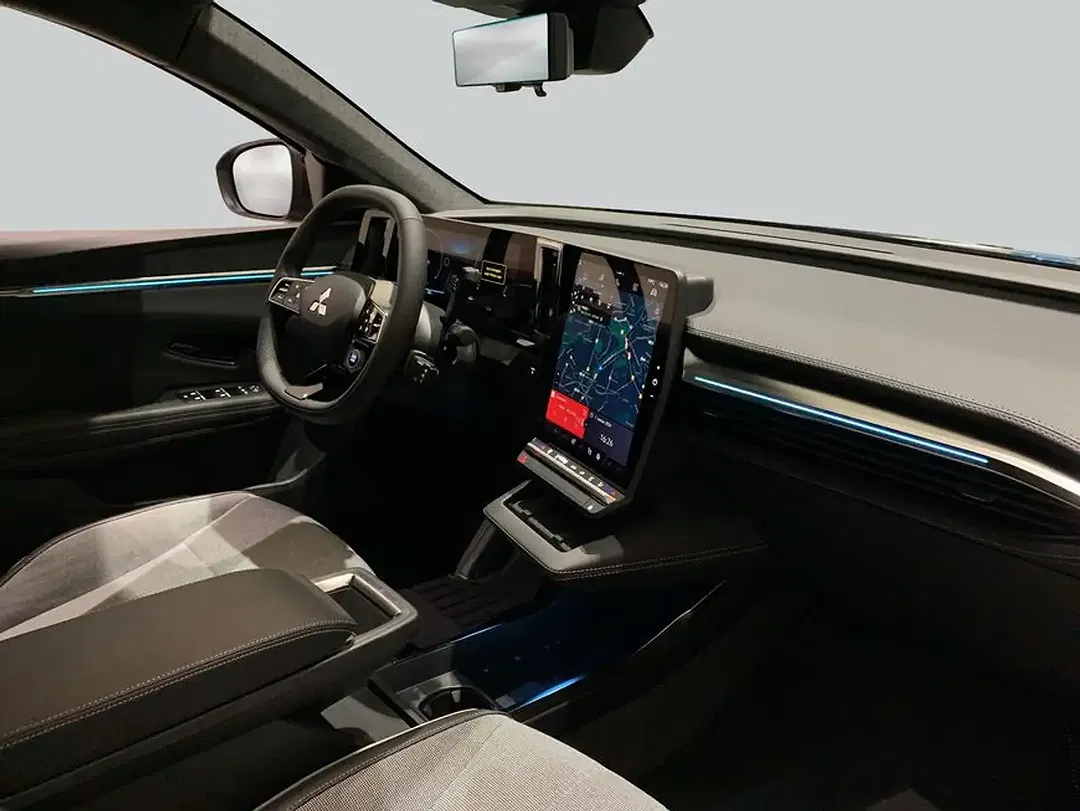 Mitsubishi Eclipse Cross - Thumbnail 13