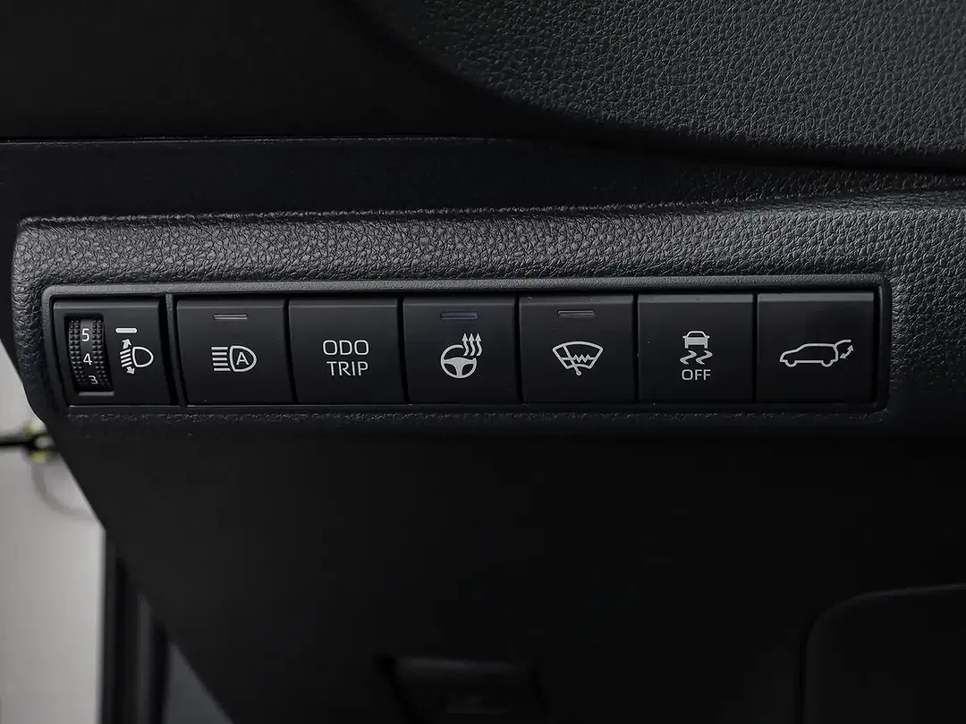 Toyota Corolla - Thumbnail 11