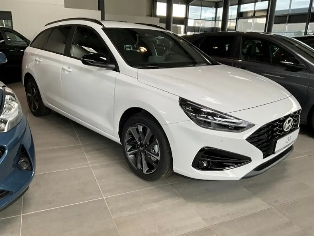 Hyundai i30 - Thumbnail 2