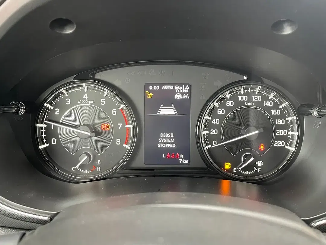 Suzuki Vitara - Thumbnail 11
