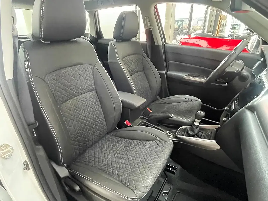 Suzuki Vitara - Thumbnail 13