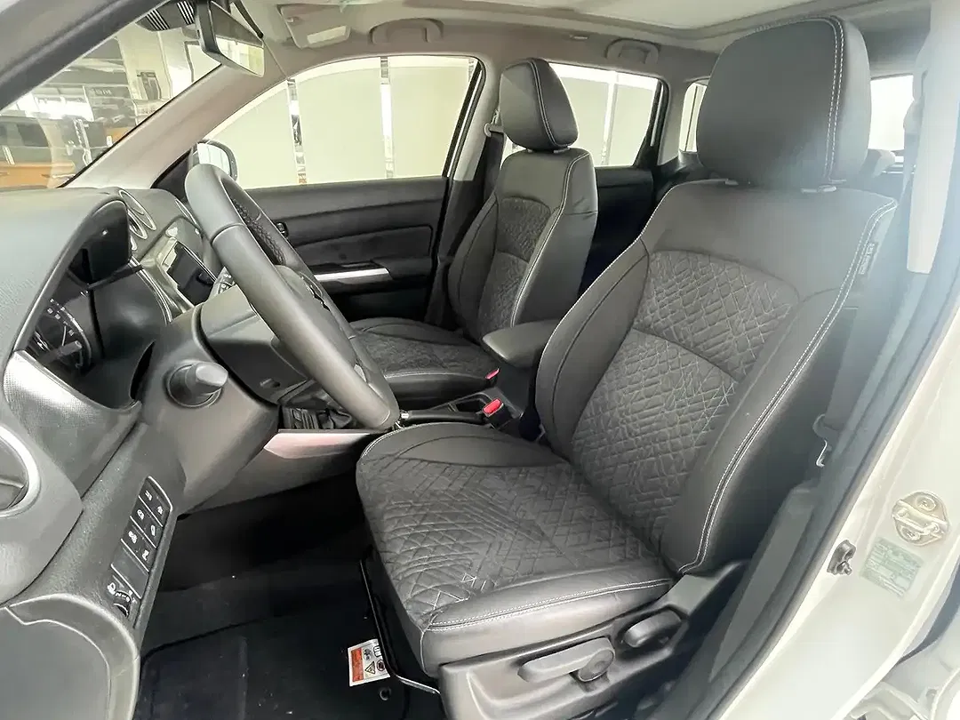 Suzuki Vitara - Thumbnail 9