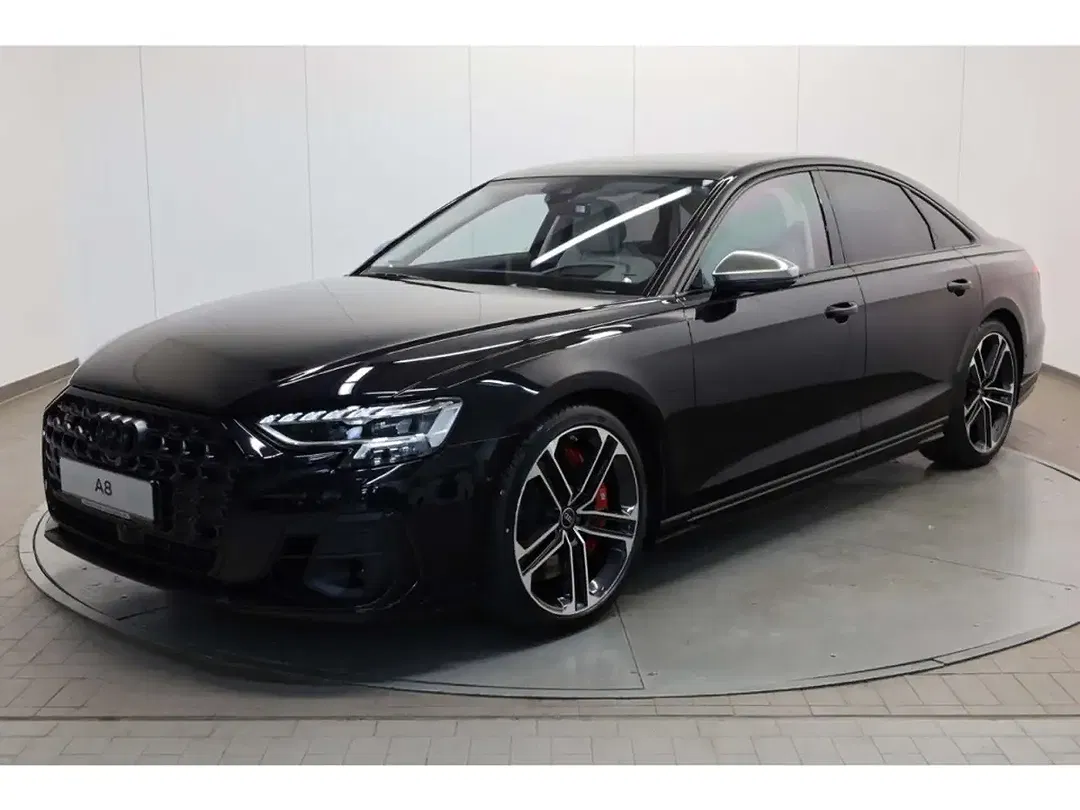 Audi S8 - Thumbnail 1