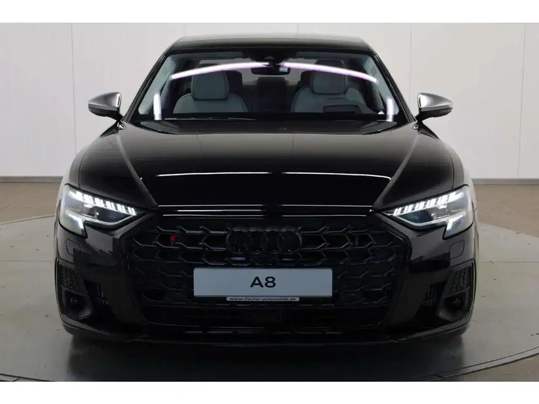 Audi S8 - Thumbnail 2