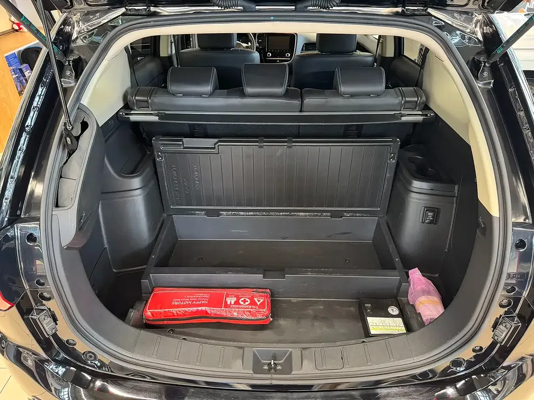 Mitsubishi Outlander - Thumbnail 11
