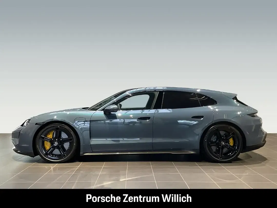Porsche Taycan - Thumbnail 2