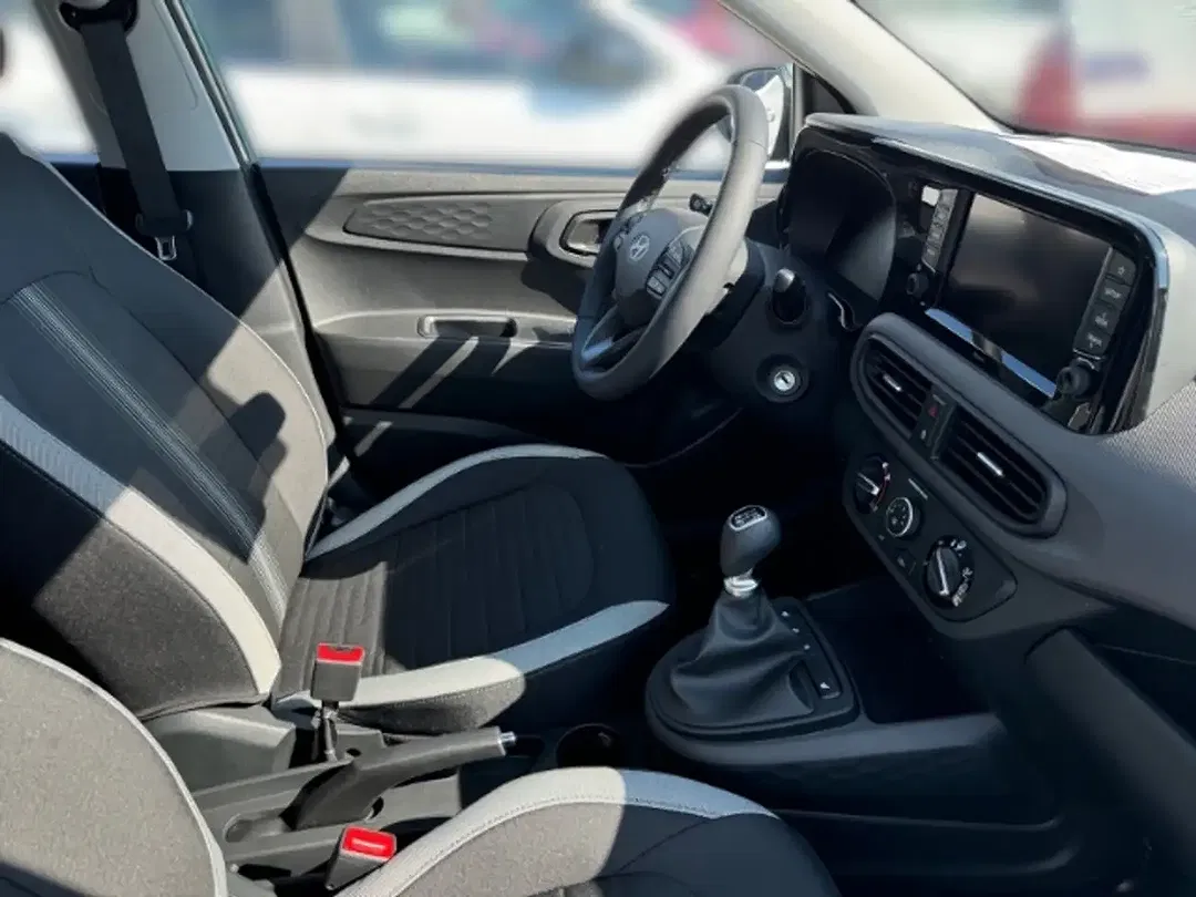 Hyundai i10 - Thumbnail 12