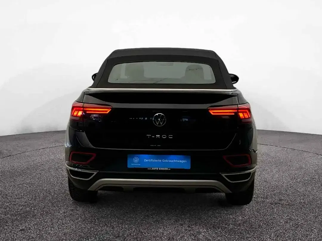 Volkswagen T-Roc - Thumbnail 9