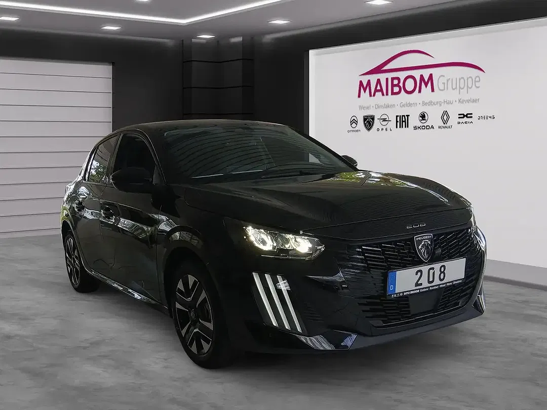 Peugeot 208 - Thumbnail 2