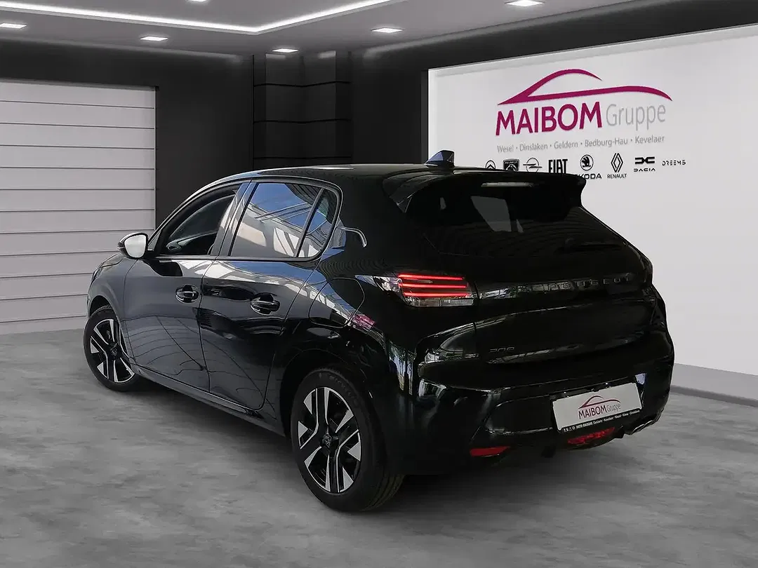 Peugeot 208 - Thumbnail 6