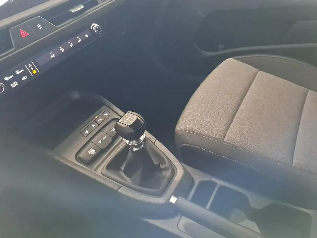 Kia Stonic - Thumbnail 13