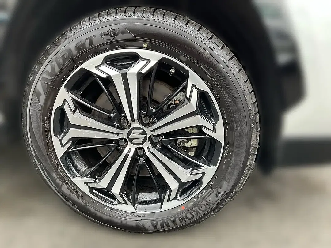 Suzuki Across - Thumbnail 8