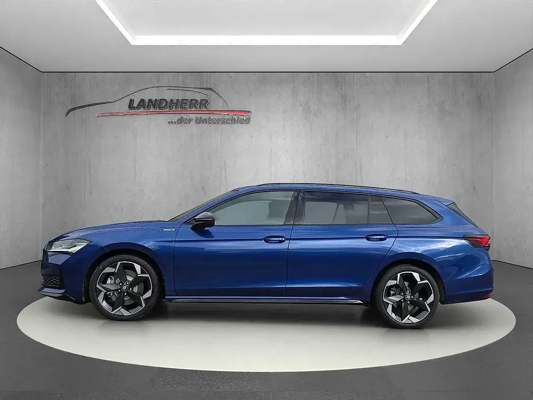 Skoda Superb - Thumbnail 2