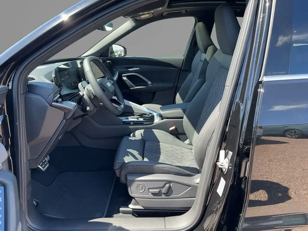 Audi Q5 - Thumbnail 9