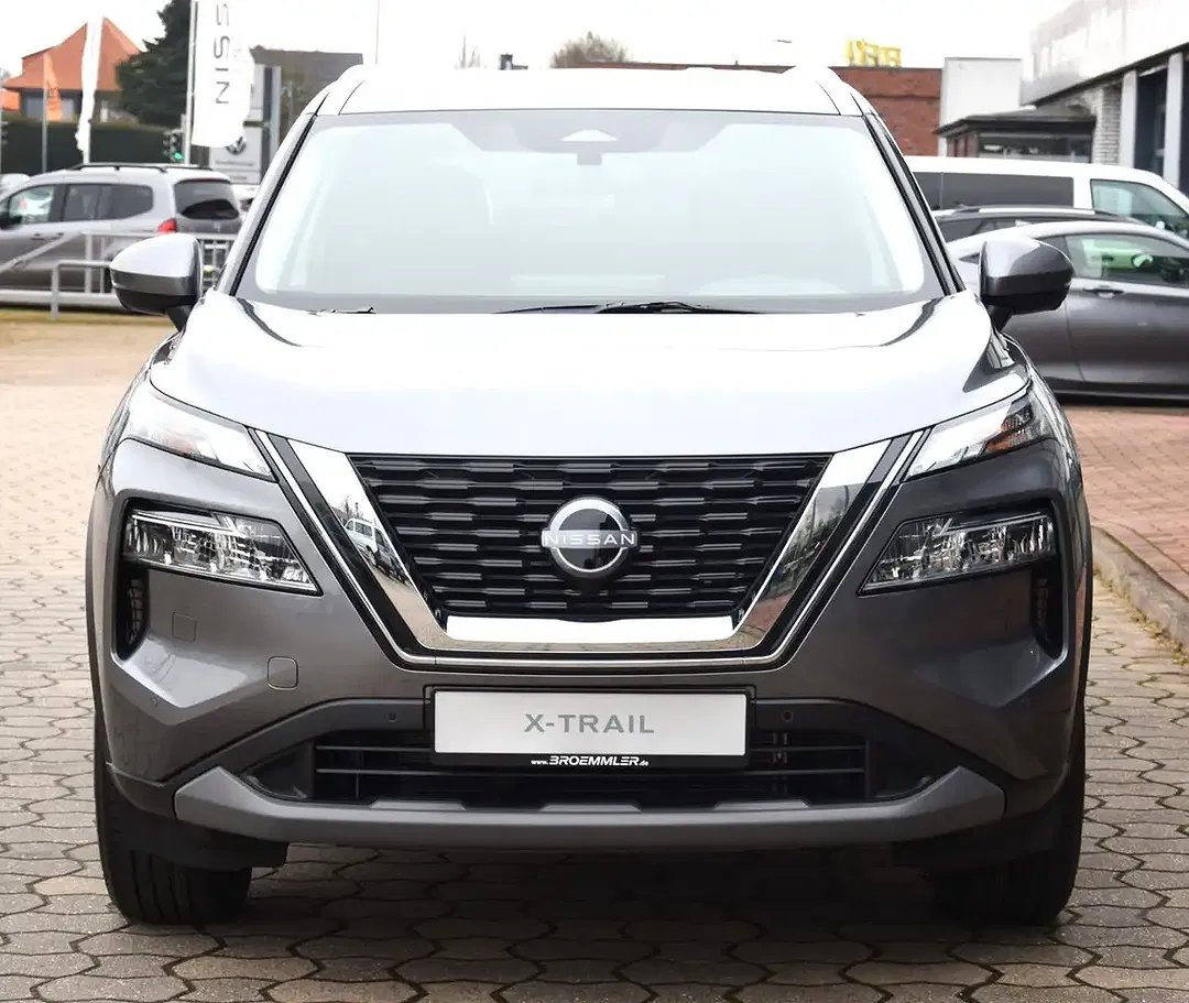 Nissan X-Trail - Thumbnail 1