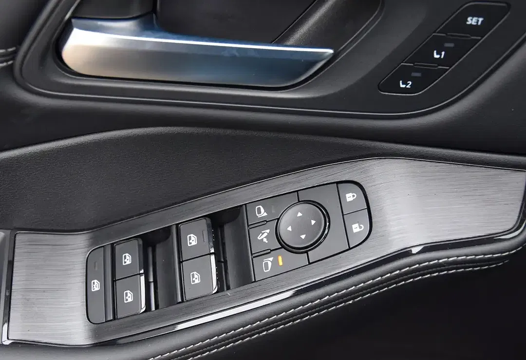 Nissan X-Trail - Thumbnail 12