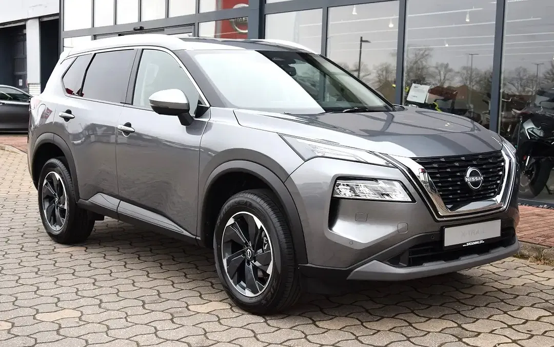 Nissan X-Trail - Thumbnail 3