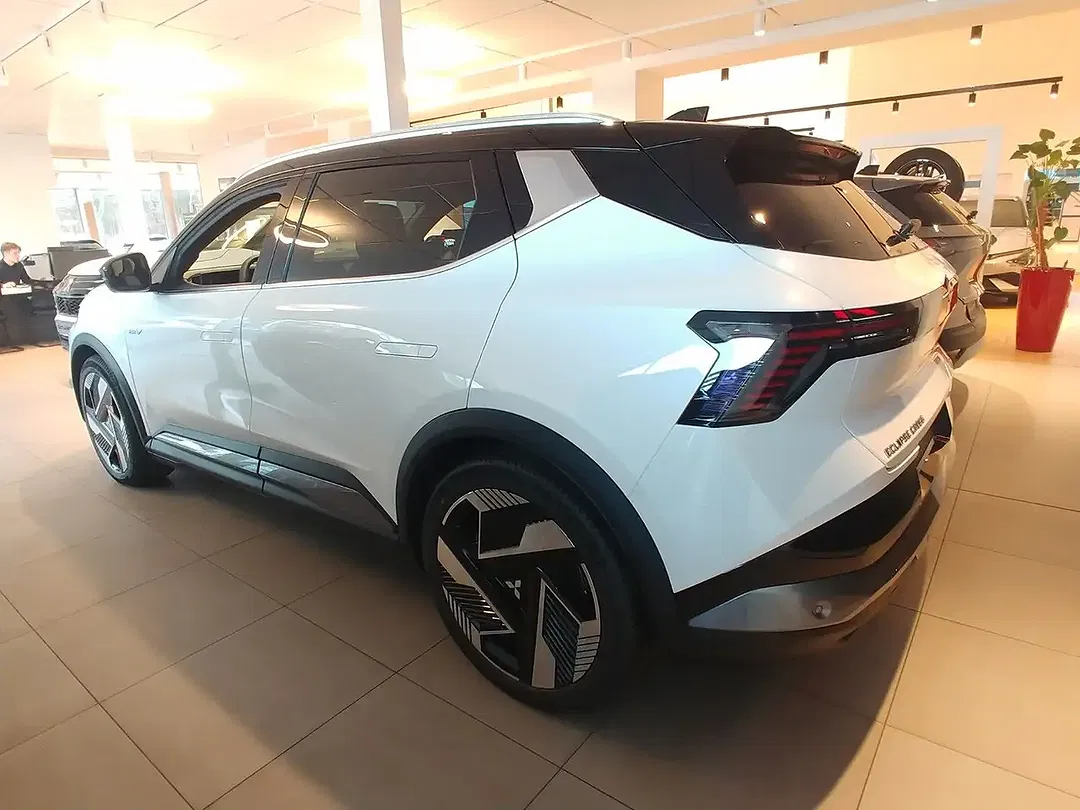 Mitsubishi Eclipse Cross - Thumbnail 6