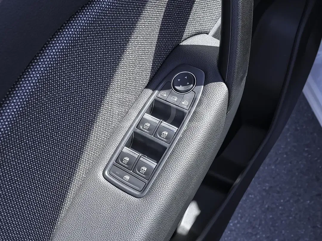 Renault Captur - Thumbnail 12