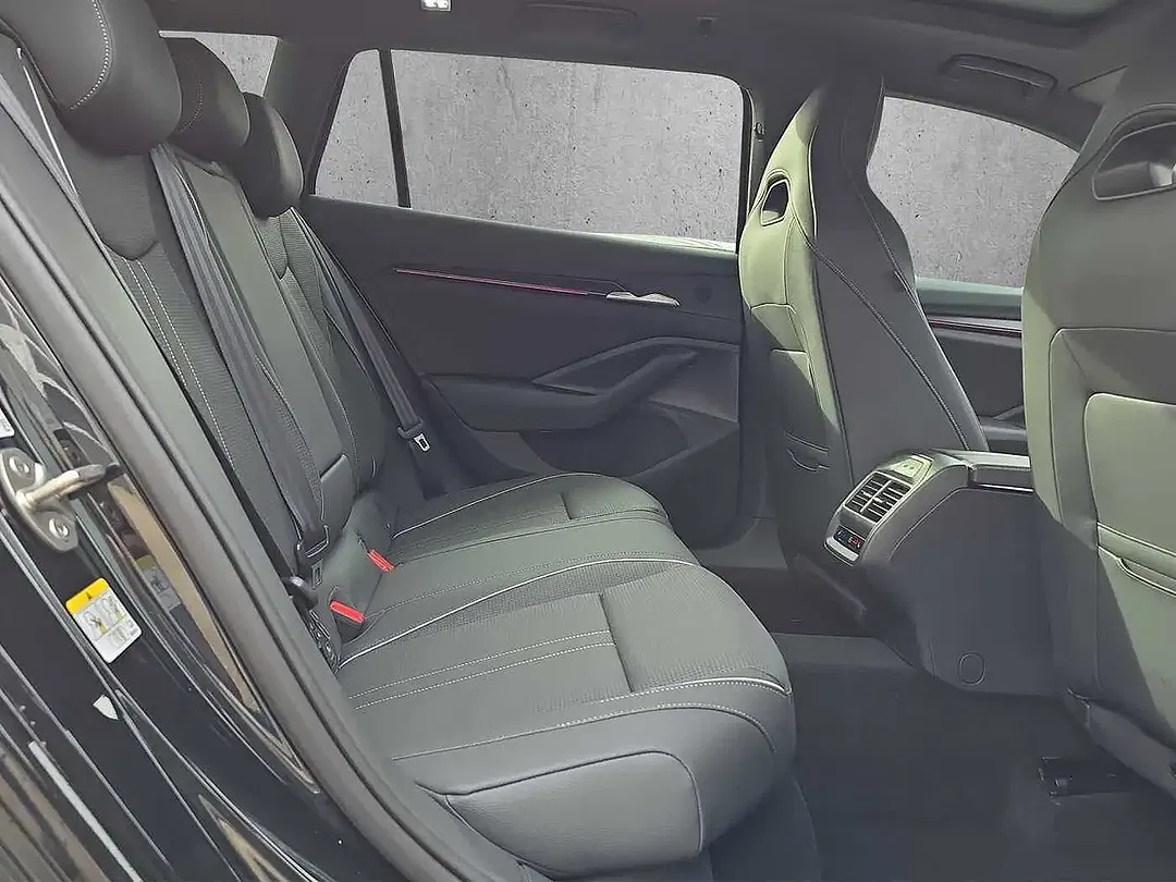 Skoda Superb - Thumbnail 15