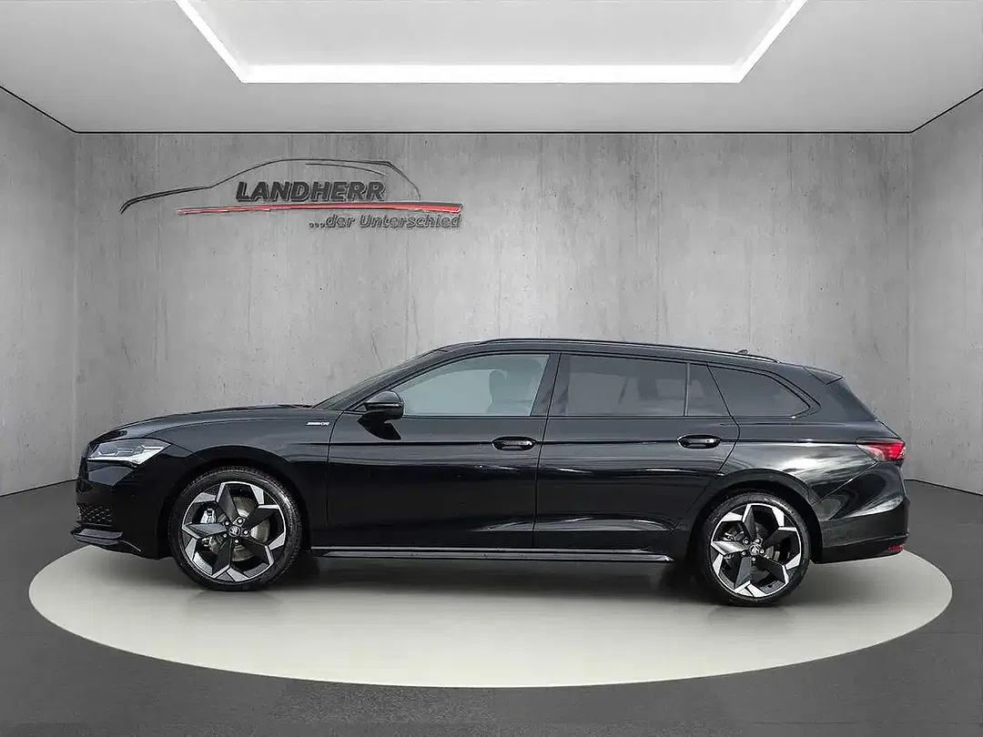 Skoda Superb - Thumbnail 2