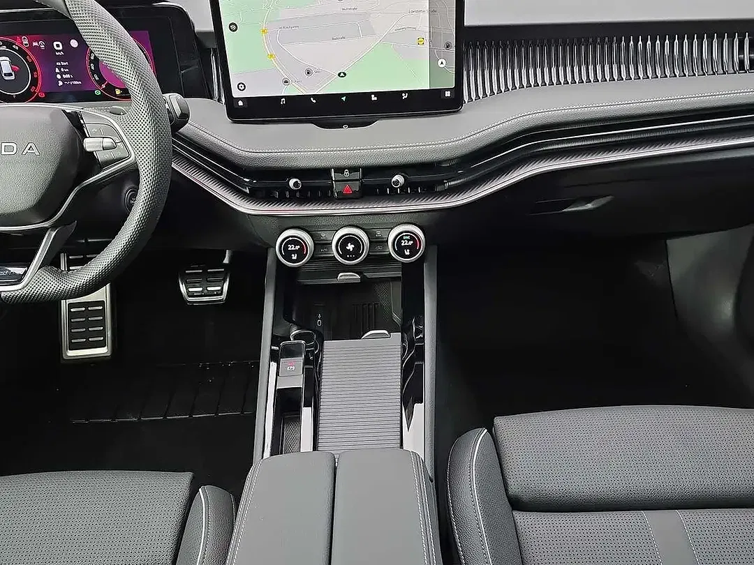 Skoda Superb - Thumbnail 6