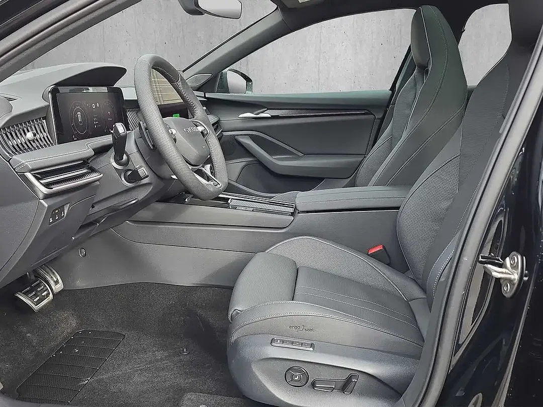 Skoda Superb - Thumbnail 8