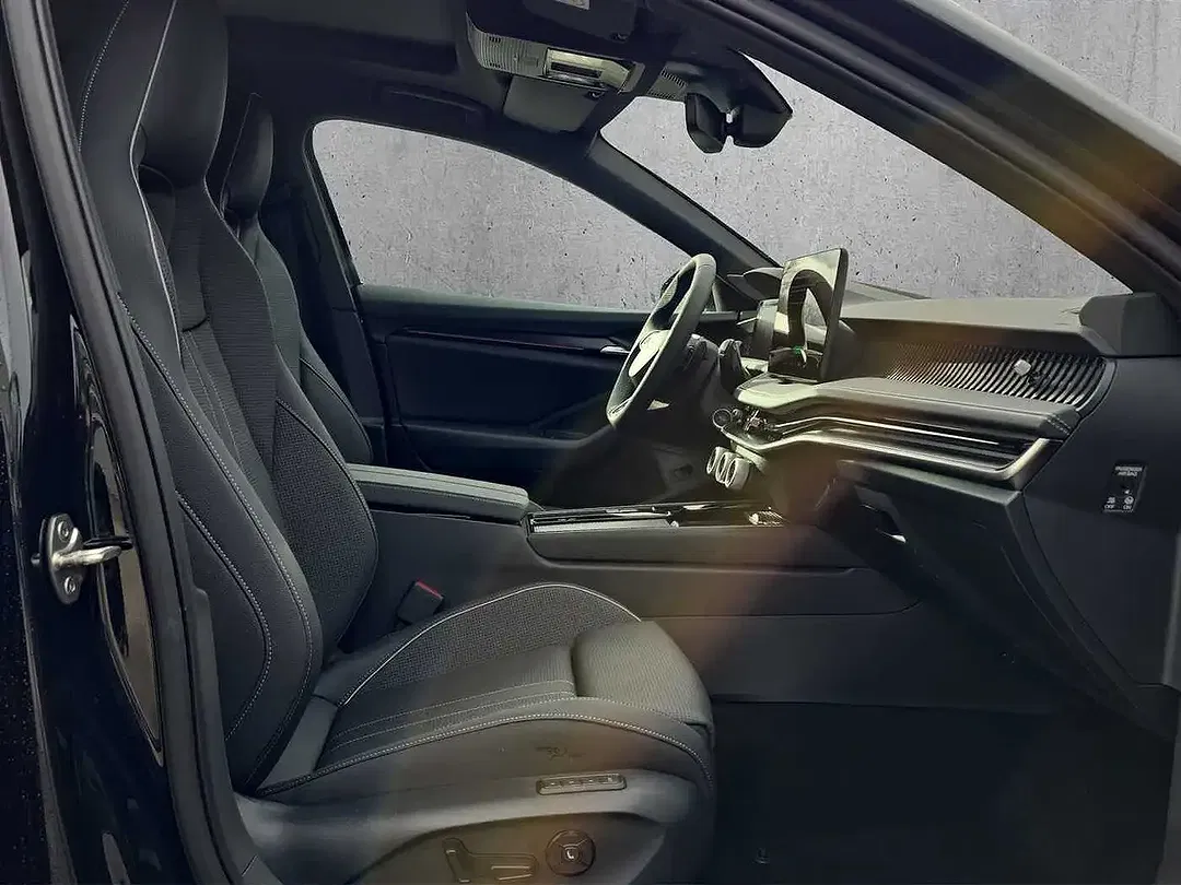 Skoda Superb - Thumbnail 9