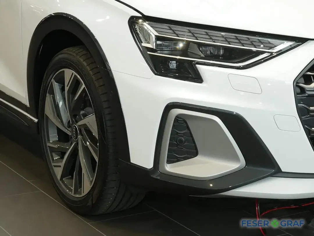 Audi A3 - Thumbnail 1