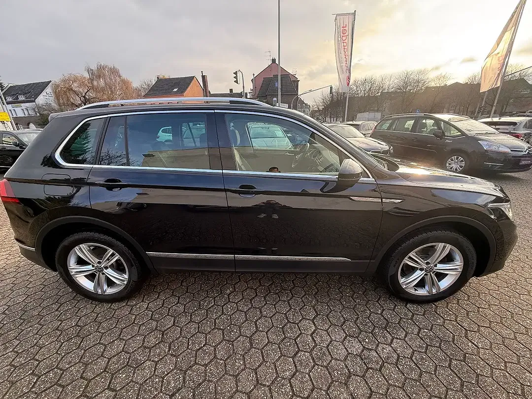 Volkswagen Tiguan - Thumbnail 5