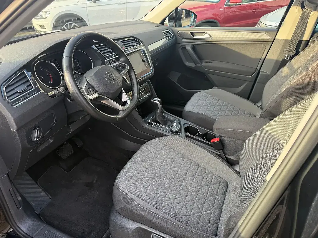 Volkswagen Tiguan - Thumbnail 9