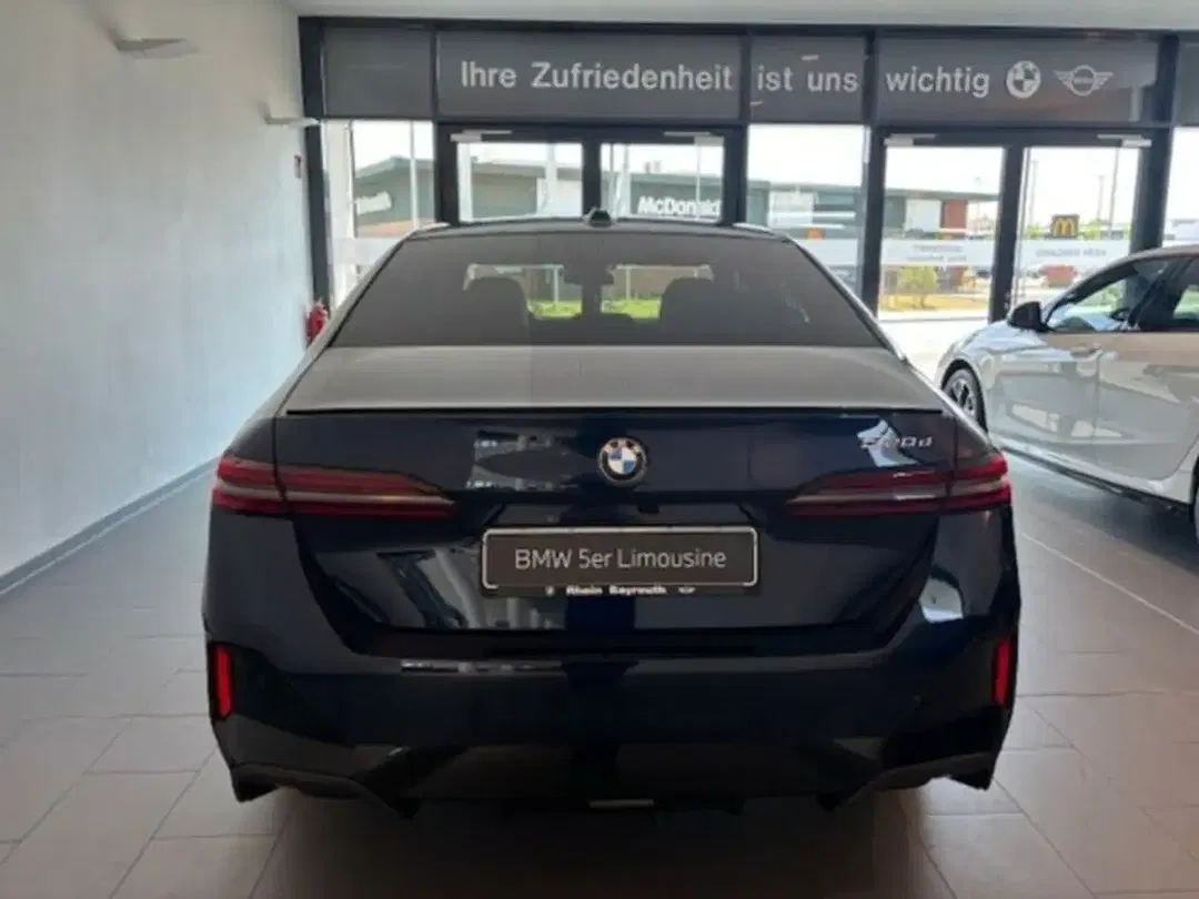 BMW 520 - Thumbnail 6