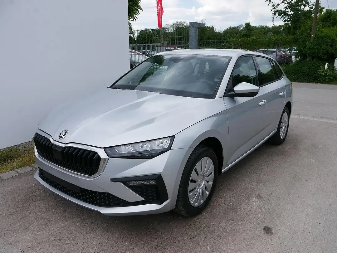 Skoda Scala - Thumbnail 1