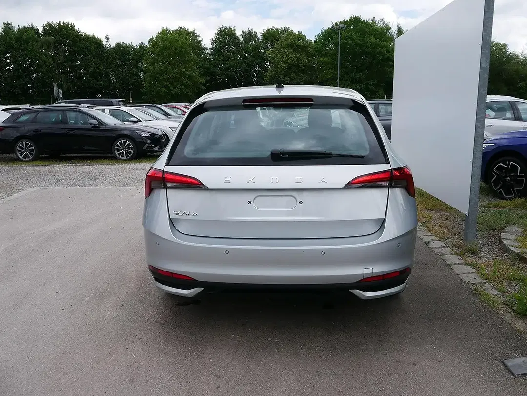 Skoda Scala - Thumbnail 2
