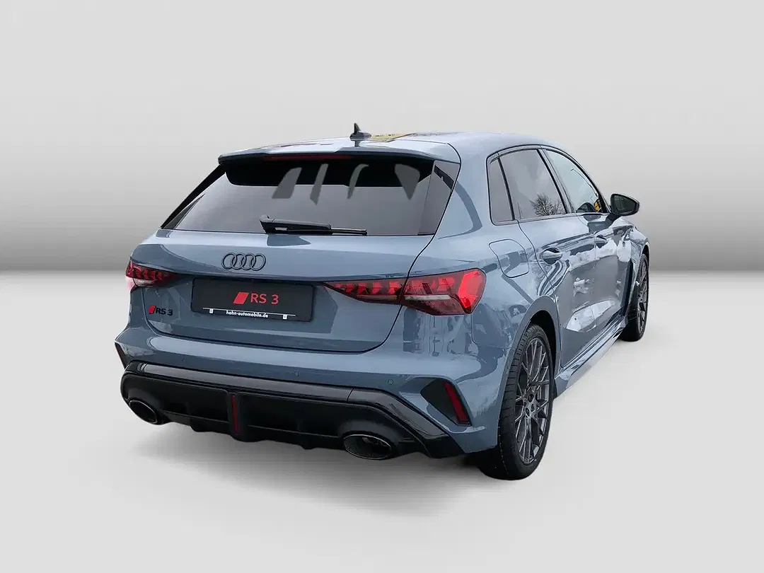 Audi RS3 - Thumbnail 3