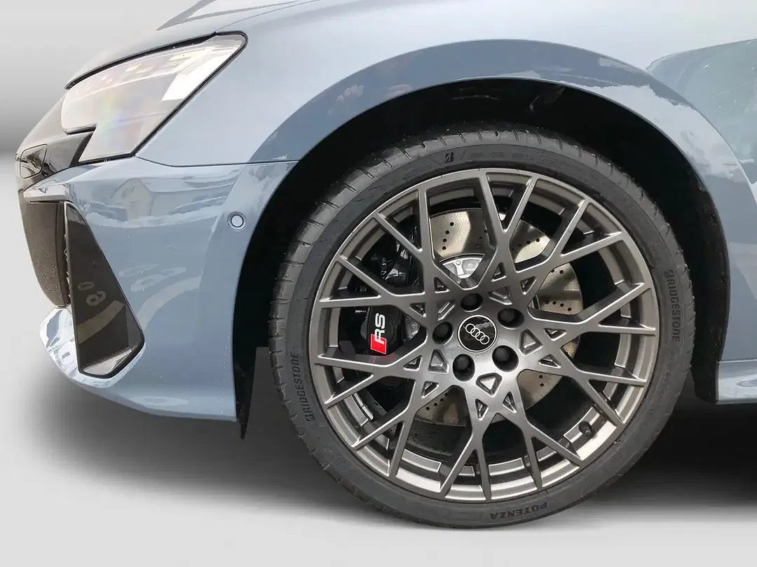Audi RS3 - Thumbnail 4