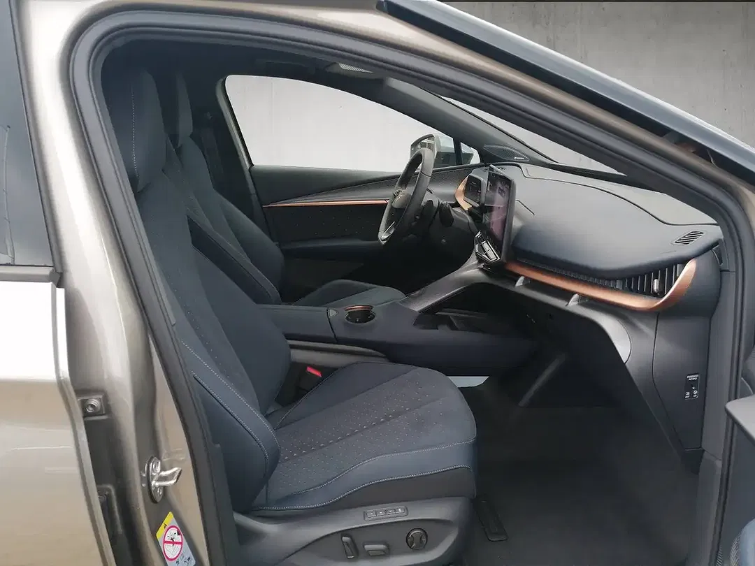 CUPRA Tavascan - Thumbnail 9