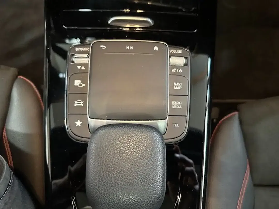 Mercedes-Benz CLA 250 - Thumbnail 18