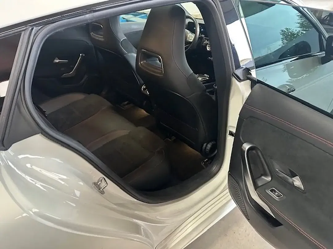 Mercedes-Benz CLA 250 - Thumbnail 9