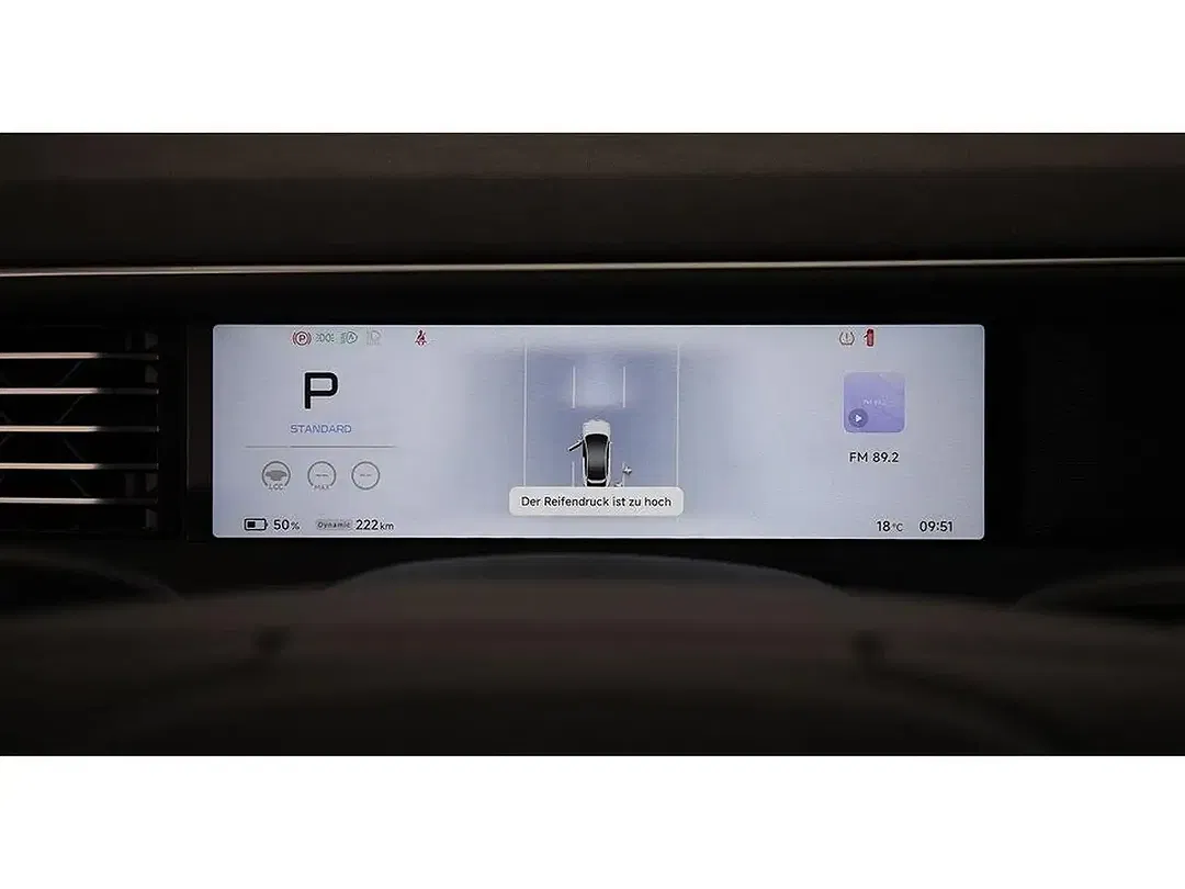 Xpeng G6 - Thumbnail 16
