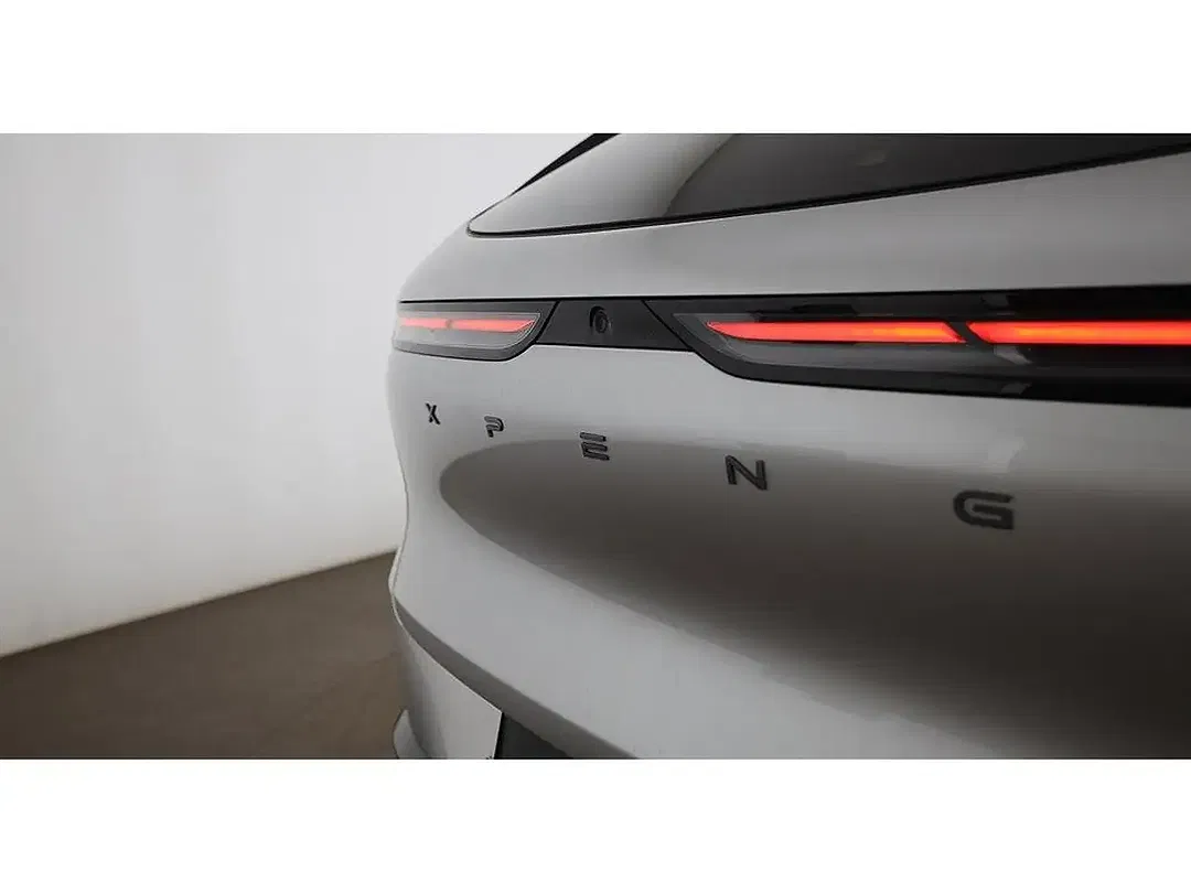 Xpeng G6 - Thumbnail 6