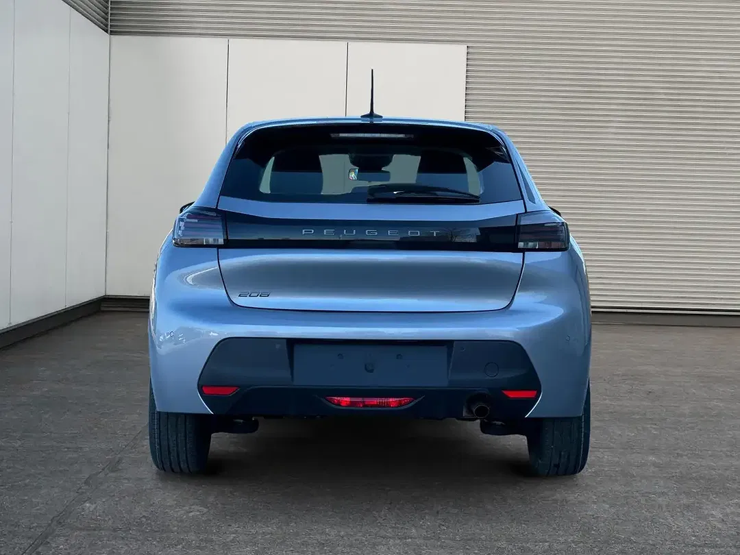 Peugeot 208 - Thumbnail 4